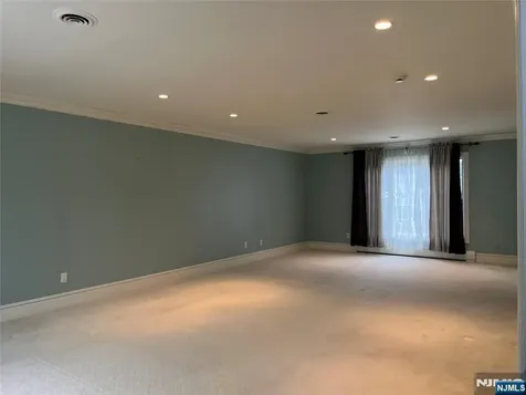 839 Hennigar Place Oradell NJ 07649
