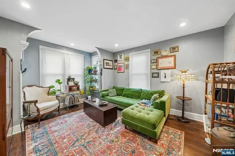 44 State Street East Orange NJ 07017