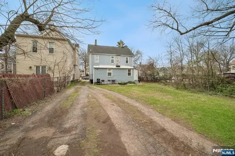 44 State Street East Orange NJ 07017