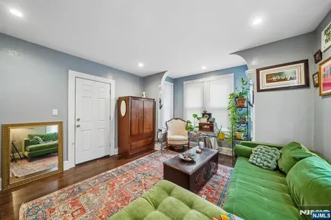 44 State Street East Orange NJ 07017