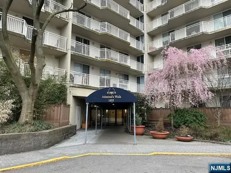 1055 River Road Edgewater NJ 07020