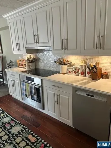 1055 River Road Edgewater NJ 07020