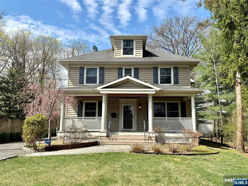 38 Walthery Avenue Ridgewood NJ 07450