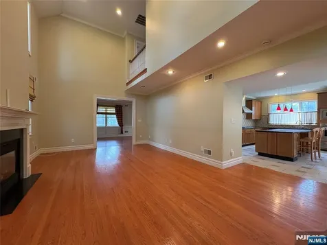 38 Walthery Avenue Ridgewood NJ 07450