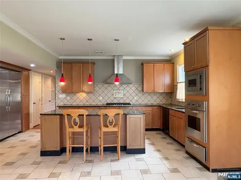 38 Walthery Avenue Ridgewood NJ 07450