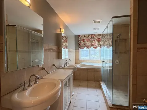 38 Walthery Avenue Ridgewood NJ 07450