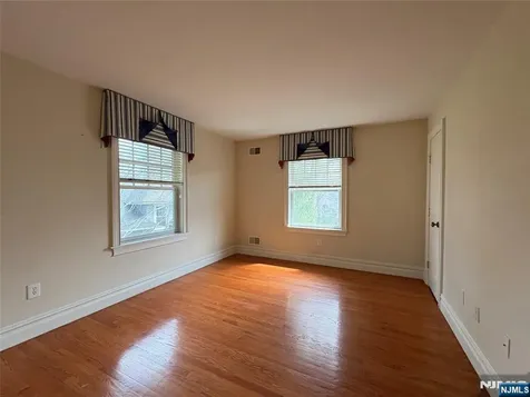 38 Walthery Avenue Ridgewood NJ 07450