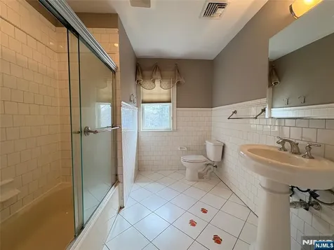 38 Walthery Avenue Ridgewood NJ 07450