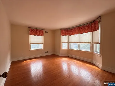 38 Walthery Avenue Ridgewood NJ 07450