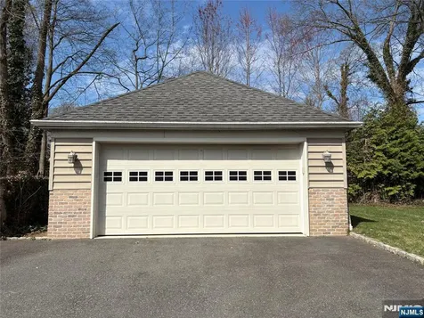 38 Walthery Avenue Ridgewood NJ 07450