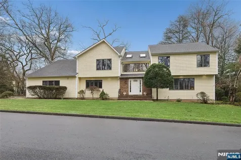 130 Whitman Street Haworth NJ 07641