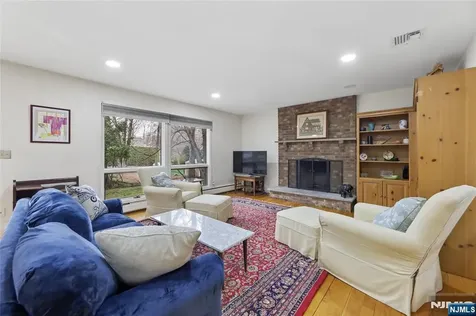 130 Whitman Street Haworth NJ 07641