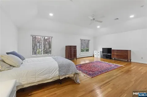 130 Whitman Street Haworth NJ 07641