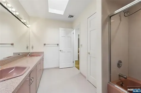 130 Whitman Street Haworth NJ 07641