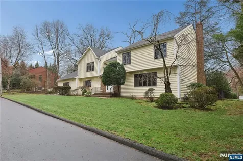 130 Whitman Street Haworth NJ 07641
