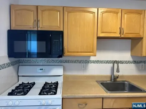 2350 Linwood Avenue Fort Lee NJ 07024