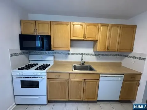 2350 Linwood Avenue Fort Lee NJ 07024