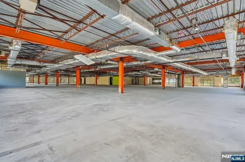 1000 Sylvan Avenue Englewood Cliffs NJ 07632