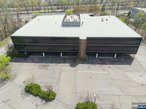 1000 Sylvan Avenue Englewood Cliffs NJ 07632