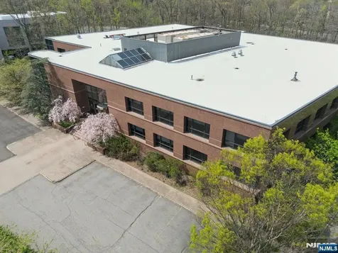 1000 Sylvan Avenue Englewood Cliffs NJ 07632