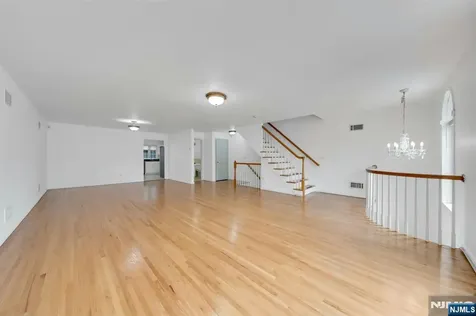 29 Prospect Street Palisades Park NJ 07650
