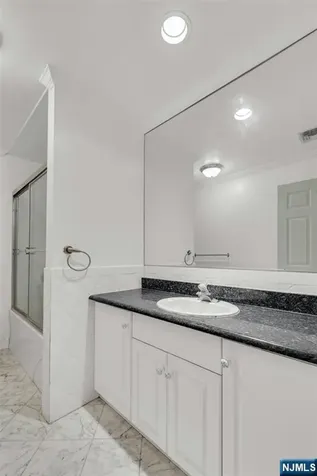 29 Prospect Street Palisades Park NJ 07650
