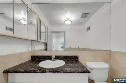 29 Prospect Street Palisades Park NJ 07650