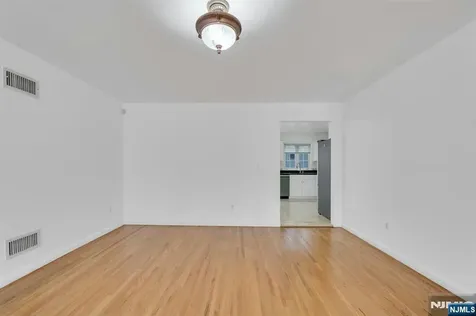 29 Prospect Street Palisades Park NJ 07650