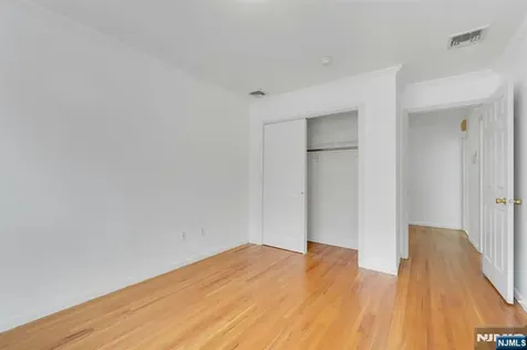29 Prospect Street Palisades Park NJ 07650