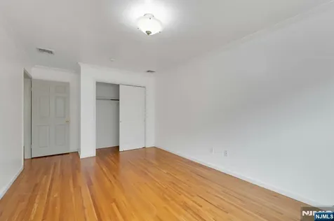 29 Prospect Street Palisades Park NJ 07650