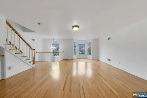 29 Prospect Street Palisades Park NJ 07650