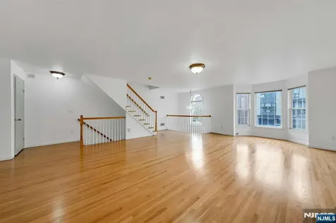 29 Prospect Street Palisades Park NJ 07650