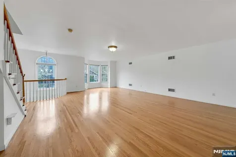 29 Prospect Street Palisades Park NJ 07650