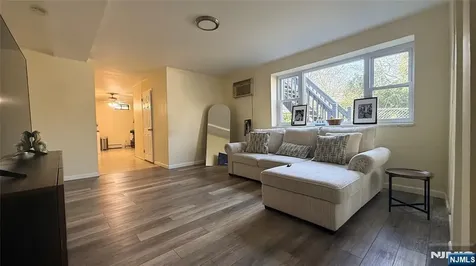 200 Larch Avenue Teaneck NJ 07666