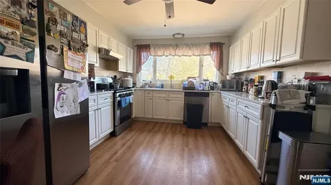 200 Larch Avenue Teaneck NJ 07666