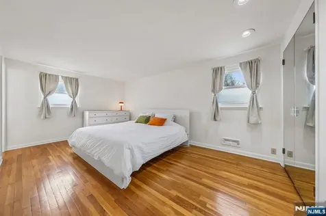 576 Thurnau Drive River Vale NJ 07675