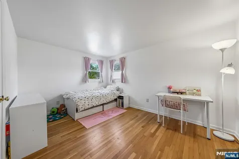 576 Thurnau Drive River Vale NJ 07675