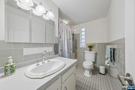 576 Thurnau Drive River Vale NJ 07675
