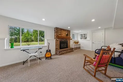 576 Thurnau Drive River Vale NJ 07675