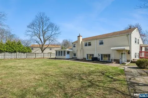 576 Thurnau Drive River Vale NJ 07675