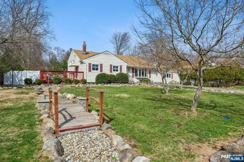 576 Thurnau Drive River Vale NJ 07675