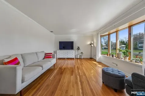 576 Thurnau Drive River Vale NJ 07675