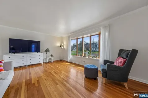 576 Thurnau Drive River Vale NJ 07675