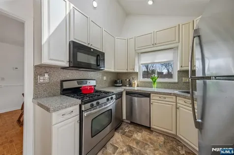 576 Thurnau Drive River Vale NJ 07675
