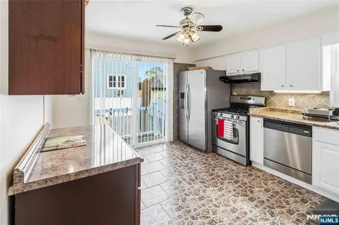 569 Linden Avenue Teaneck NJ 07666