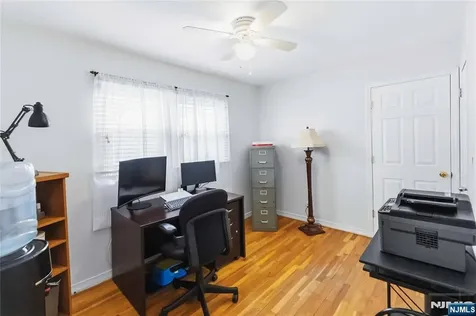 569 Linden Avenue Teaneck NJ 07666