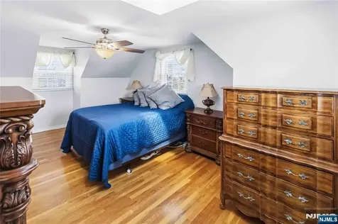 569 Linden Avenue Teaneck NJ 07666