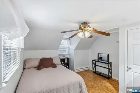 569 Linden Avenue Teaneck NJ 07666