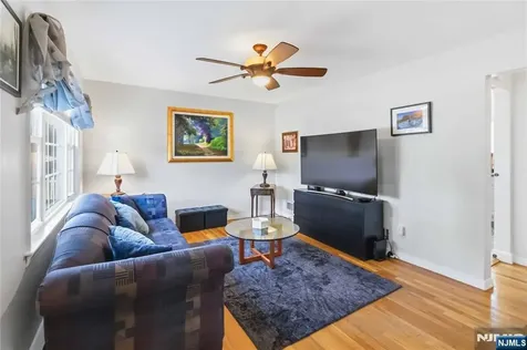 569 Linden Avenue Teaneck NJ 07666