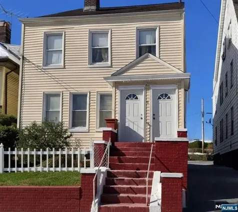 16 Oraton Street Newark NJ 07104